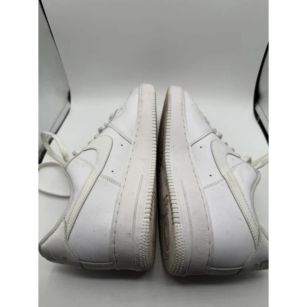 Nike Air Force 1 low top Sneakers mens 11.5 triple white shoes CW2288-111 - USED